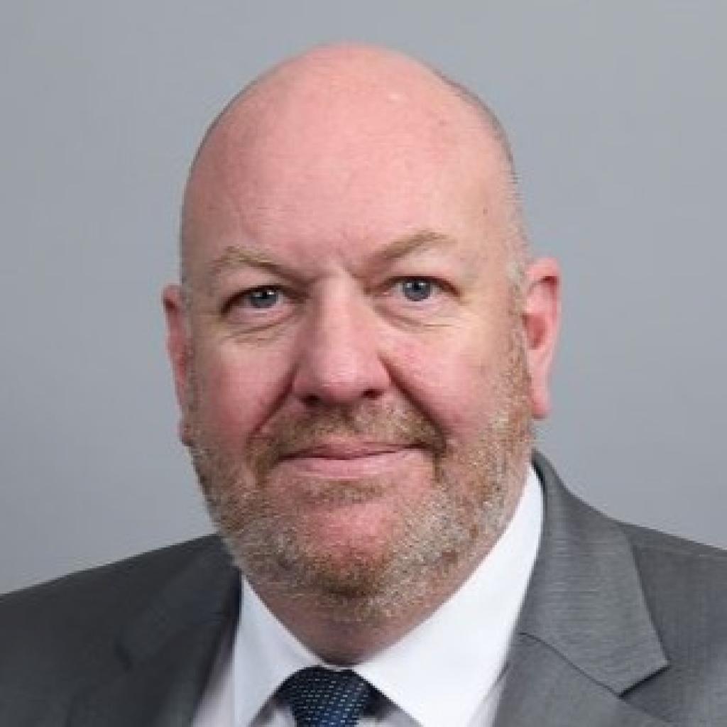 Imagine pentru articolul numit Ian Millar