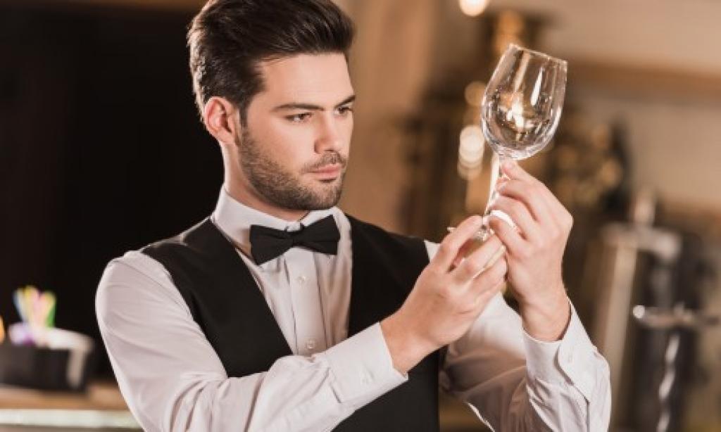 Image for the article named Wine knowledge & Beverage Management