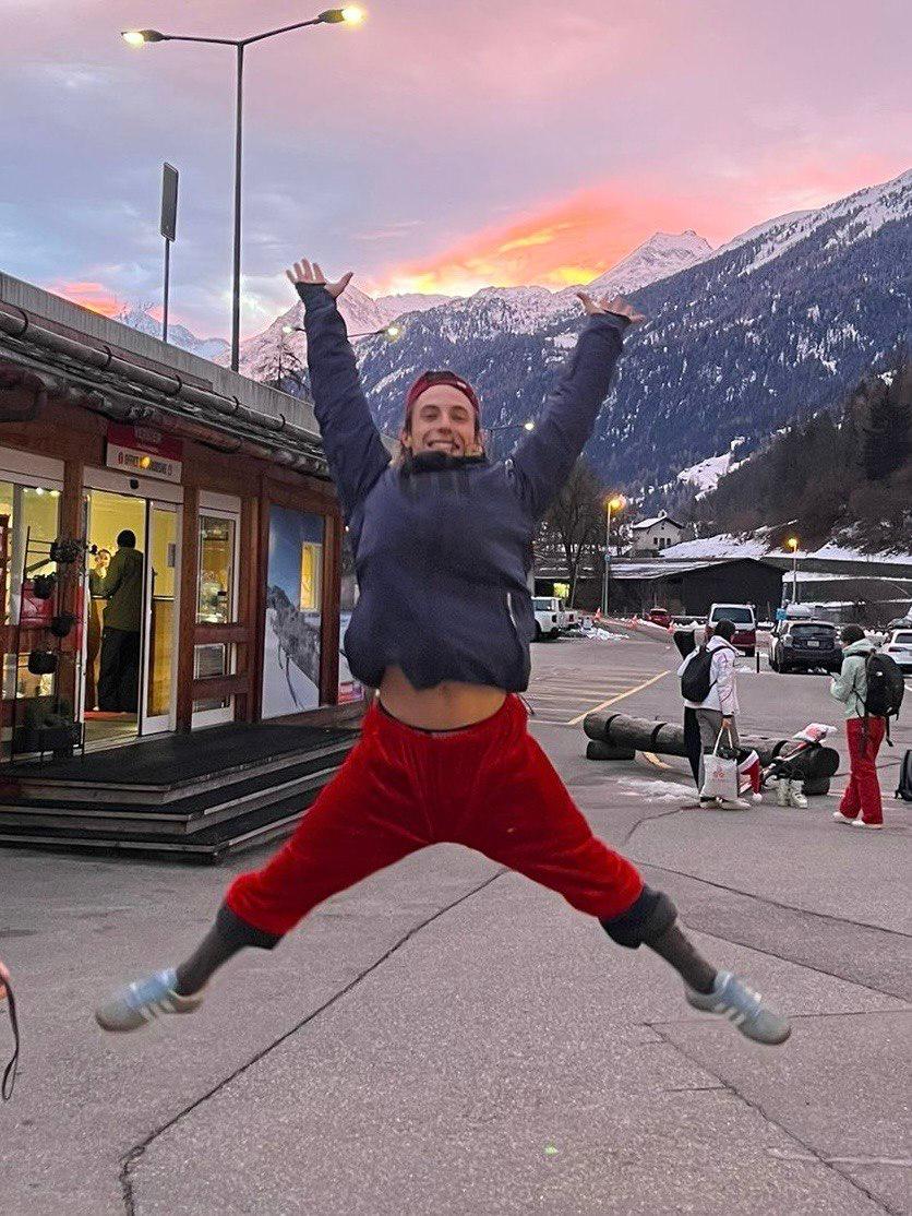 no description of image found.