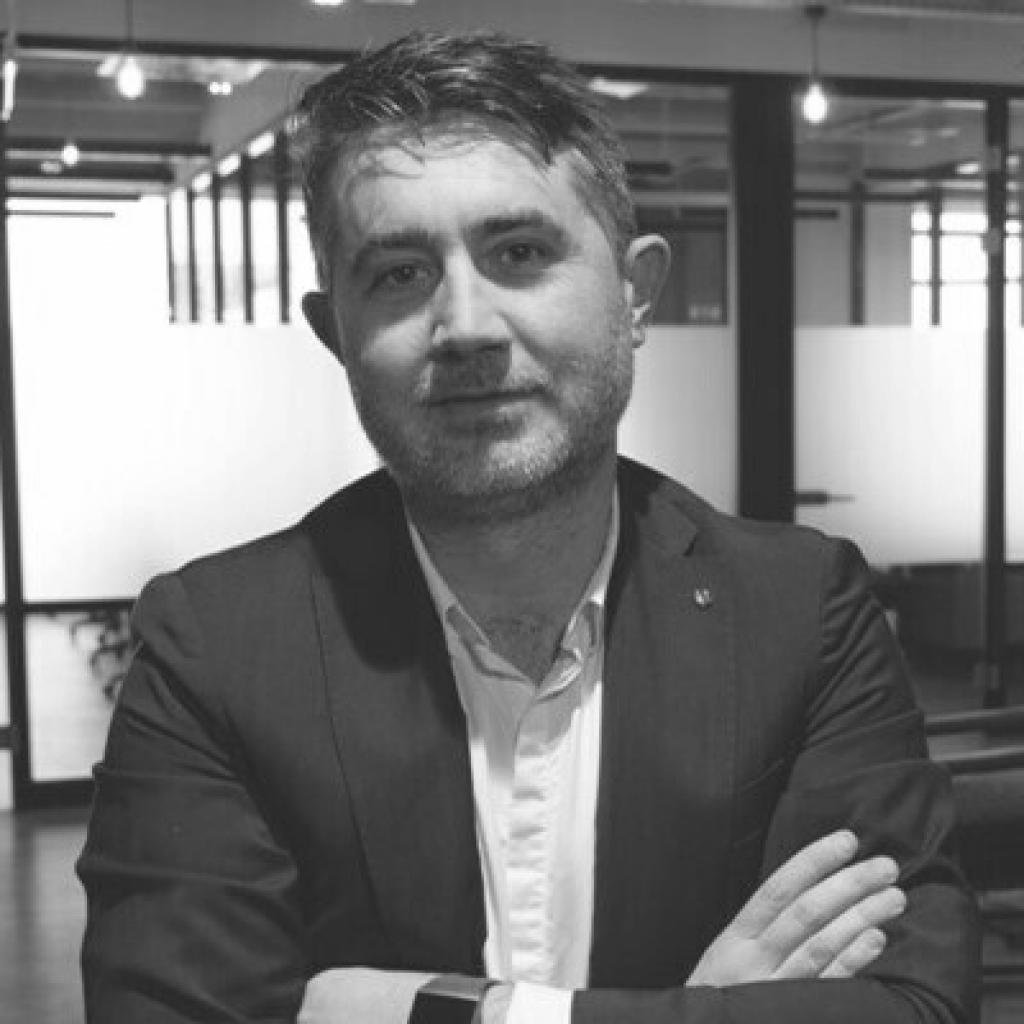 Imagine pentru articolul numit Bogdan Manoiu